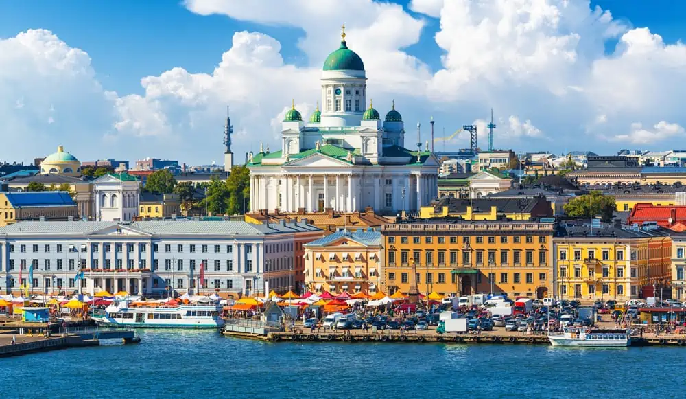 Professional Overseas Movers to or from Finland